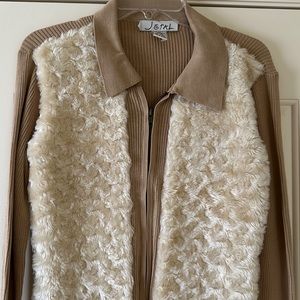 🤩 NWT Sweater/Jacket